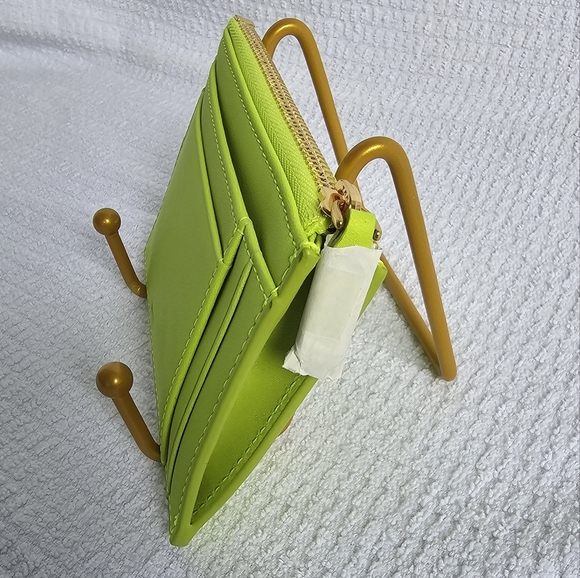 NIB MCM CARD CASE - Picture 4 of 7